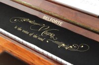 Klavierläufer mit Motiv „Music is the voice of the soul“ – Bestickter Tastenläufer