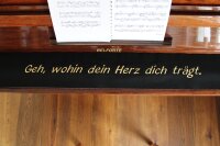 Klavierläufer mit Wunschtext bis 100 cm – Individuell bestickter Tastenläufer