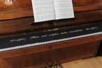 Klavierläufer mit Motiv "Violinschlüssel und Bassschlüssel" und Wunschtext