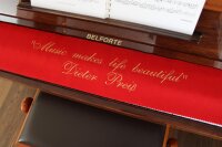 Klavierläufer mit Wunschtext bis 45 cm (zweizeilig) – Individuell bestickter Tastenläufer