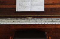 Klavierläufer mit Motiv "Für Elise" 100% Schurwolle – Bestickter Tastenläufer